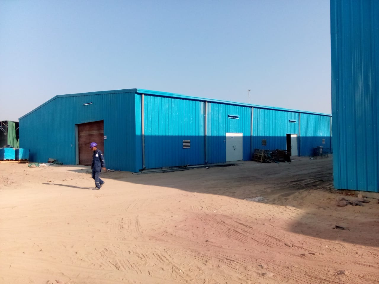 Prefabricated industrial shed